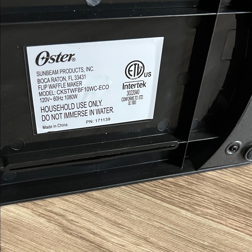 Oster DuraCeramic Flip Waffle Maker - Black & White - Picture 11 of 12